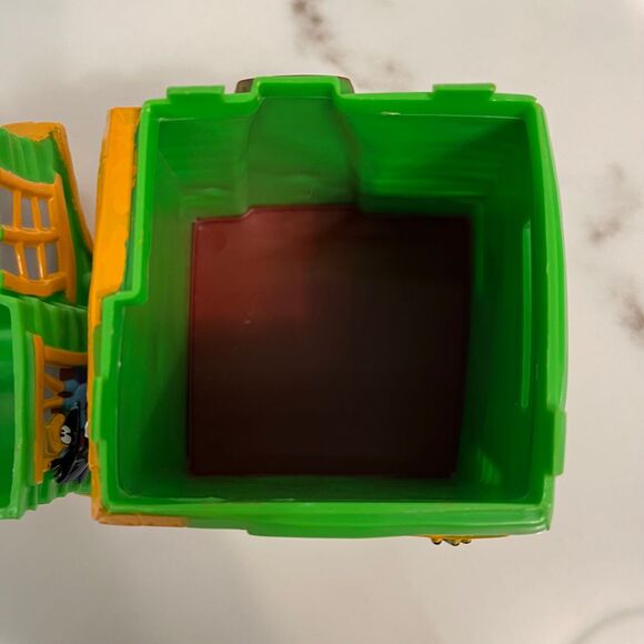 Russell Stover Looney Tunes Haunted House Halloween Candy Bank Vintage 1997 - Picture 11 of 11